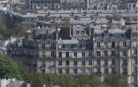 El apartamento da a la plaza Jean XXIII en el ábside de la catedral de Notre Dame en París