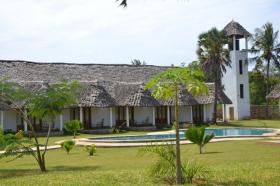 En venta Diani Bay Resort - un hotel con encanto