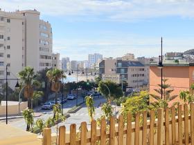 Magnífico apartamento con vistas al mar en 2 línea en Fuengirola.