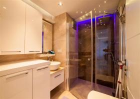 Apartamento en un nuevo complejo de lujo junto a la playa