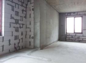 Vendo apartamento de 2 habitaciones en Odessa - es posible la remodelación propia