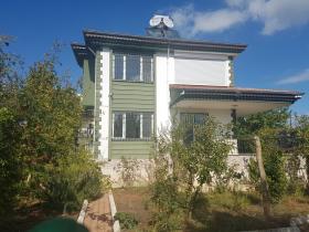 Villa en venta del propietario con vista a la montaña en el distrito de Dosemealti