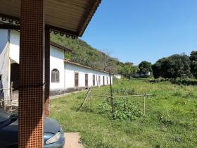 Terreno rural apto para la cría de animales también para balneario
