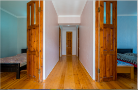 Gran casa con jardín a 40 minutos de Tbilisi