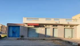 Local comercial con una superficie de 1000 m2