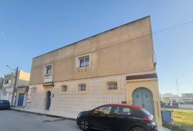 Local comercial con una superficie de 1000 m2