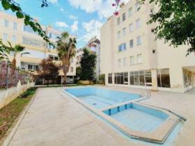 Apartamento cómodo y limpio en excelentes condiciones y amueblado.