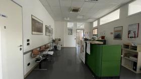Subasta | Oficinas en Mantua con almacén y aparcamiento exclusivo
