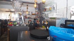 Se vende Restaurante Bar Tapas en primera línea de mar en la Costa Brava - Primera línea