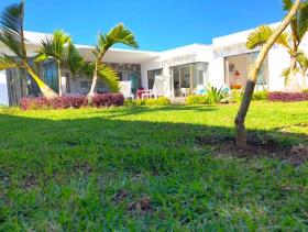 Villa de lujo en Mont-Mascal en una residencia segura