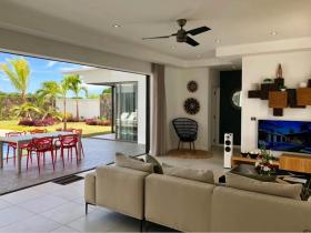 Villa de lujo en Mont-Mascal en una residencia segura