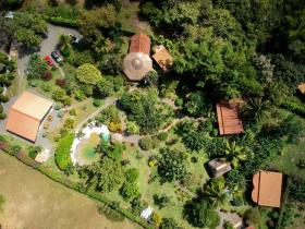Se vende hotel B&B con restaurante en medio montañoso y acuático