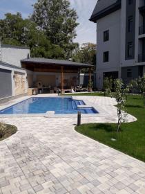 Nuevo hotel de 5 plantas listo para usar