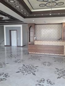 Nuevo hotel de 5 plantas listo para usar
