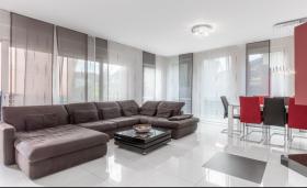 Vender una casa nueva cerca de Dusseldorf