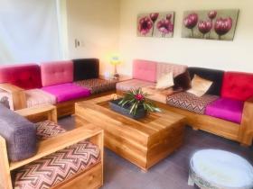 Espectacular casa moderna en La Lagunita, Caracas