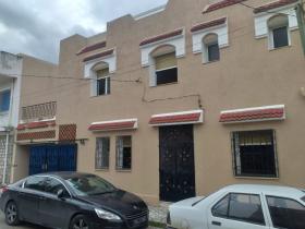 Villa compuesta de 2 plantas ubicada en el distrito El-Morjene en Tabarka