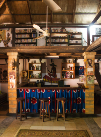 Se vende o alquila pequeño hotel en Playa de Senegal