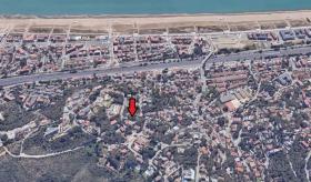 Terreno residencial con vistas despejadas al mar