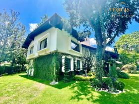 Casa en venta en Fraccionamiento privado con vista al campo de golf y a lago