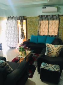 Apartamento de 2 habitaciones totalmente amueblado en alquiler en Libreville