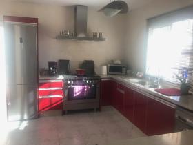 Casa independiente ubicada a 500 metros del mar con excelentes vistas