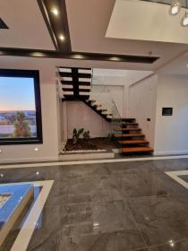Se Vende Villa 4+1 Recién Amueblada con Mar Egeo y Maravillosas Vistas a la Montaña