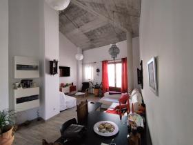 Edificio histórico con licencia vacacional y buena rentabilidad