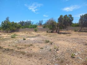 Terreno para construir casa de vacaciones u hotel - Playa de Mangily