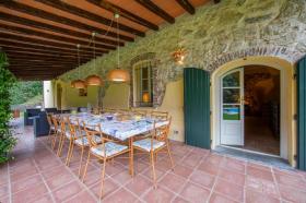 En Venta en Subasta - 2 Villas en una gran propiedad con piscinas