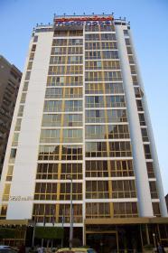Hotel de lujo en venta en el centro de El Cairo, directamente frente al Nilo