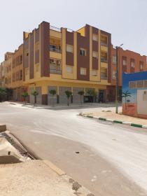 Venta de edificio esquinero de 4 plantas
