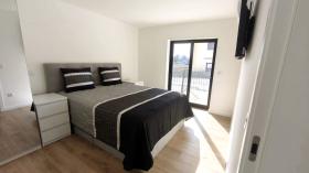Apartamento nuevo de 1 dormitorio con amplia terraza.
