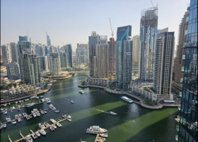 Residencia de ultralujo de 4 dormitorios en la prestigiosa Marina Gate 1.