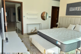 Residencia de ultralujo de 4 dormitorios en la prestigiosa Marina Gate 1.