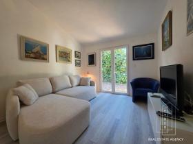 Casa con vistas al mar y piscina - Alquiler de larga duración