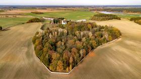 Mansión histórica con un parque histórico privado de 9 hectáreas.