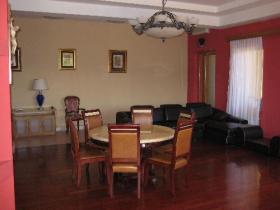 Villa con 12 apartamentos a 60 m de la playa