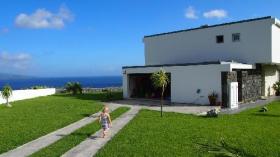Villa independiente junto al mar con una vista panorámica única