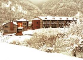 Hotel de lujo en venta en las laderas de la montaña Kaimaktsalan