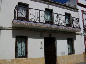 Casa de pueblo con piscina - 300 m2