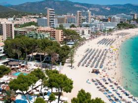 Oportunidad de inversión: 3 hoteles y complejo de ocio en venta en Magaluf