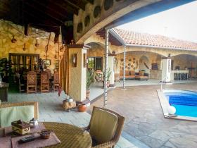 Casa Romi - Residencia de lujo en Lambaré