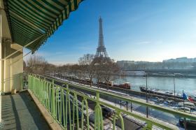 Hermoso apartamento con vista a la Torre Eiffel y al Sena