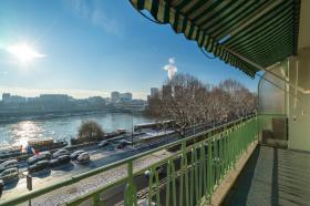 Hermoso apartamento con vista a la Torre Eiffel y al Sena