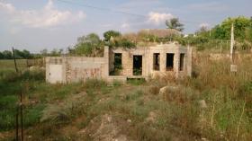 Se vende casa sin terminar en Moldavia