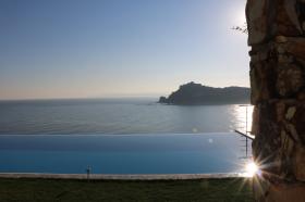 Villa de lujo en primera línea con vistas únicas en el Mediterráneo