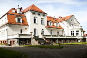 Palace von Grelle - complejo de lujo moderno castillo completamente renovado para la venta