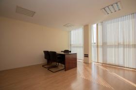 En venta planta entera de oficinas totalmente instaladas y amuebladas