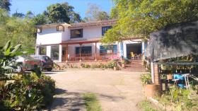 Gran finca en un gran clima todo el año.